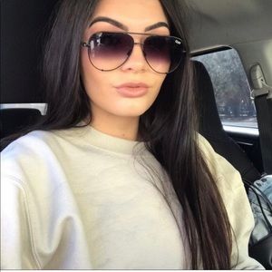 Quay High Note Desi Perkins aviators